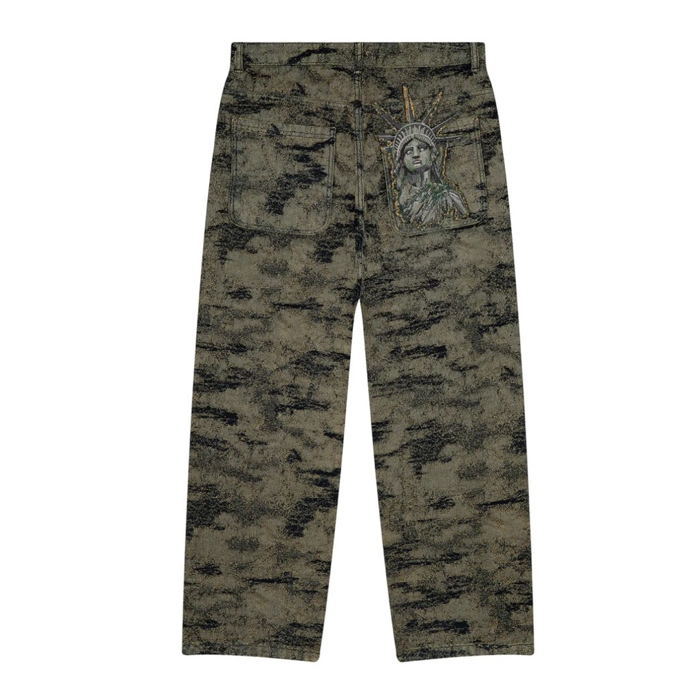 Men's Camouflage Relaxed Jeans with Statue Design